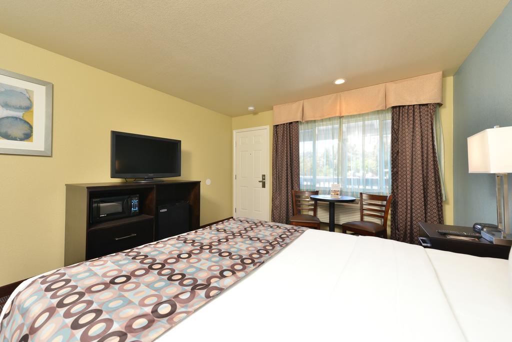Estalagem Avenue Downtown District Slo 3*