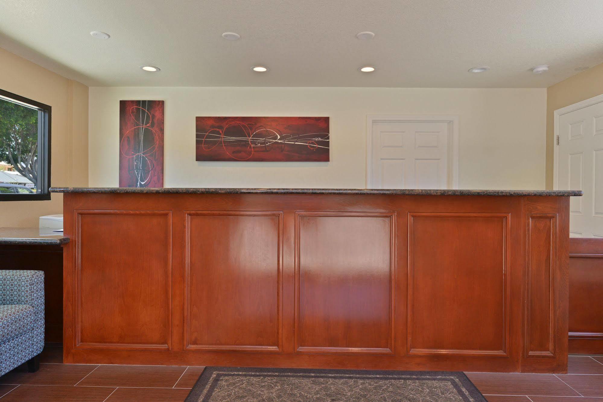 Avenue Downtown District Slo 3* San Luis Obispo
